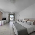 Deliades Szálloda 4*